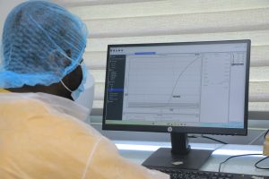 LECTURE D'UN RÉSULTAT D'ANALYSE PAR LA PCR EN TEMPS RÉEL